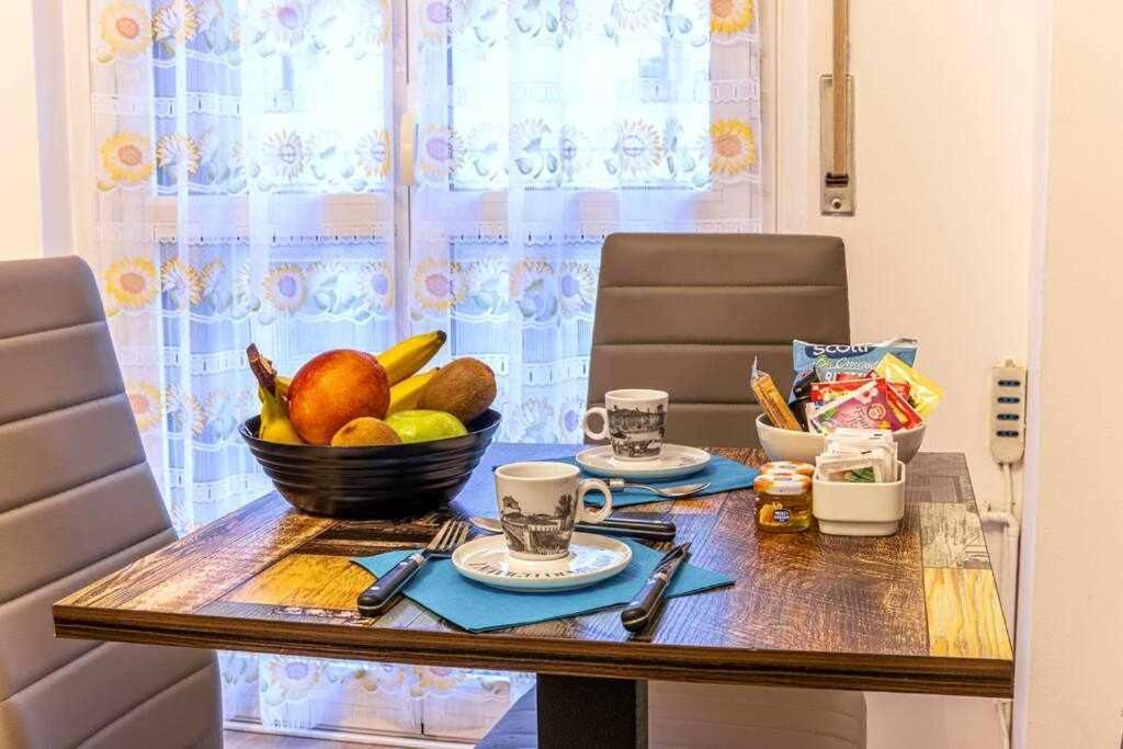 San Siro A 5 Minuti Casetta Dietro Allo Stadio Appartement Milaan